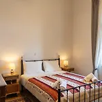 Villa Grand 1930s Mansion In Chania Old Town With Garden