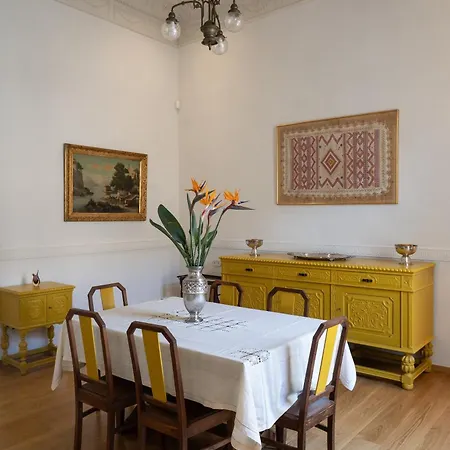 Villa Grand 1930s Mansion In Chania Old Town With Garden *