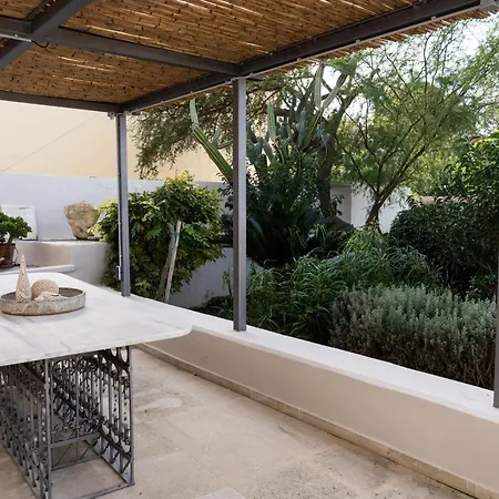 Grand 1930s Mansion In Chania Old Town With Garden *