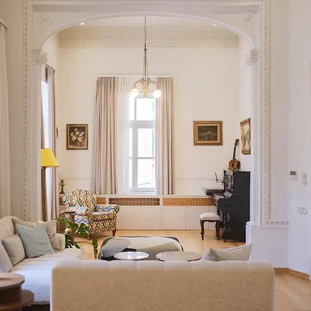 Grand 1930s Mansion In Chania Old Town With Garden Villa