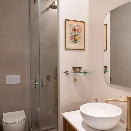 Villa Grand 1930s Mansion In Chania Old Town With Garden La Canea