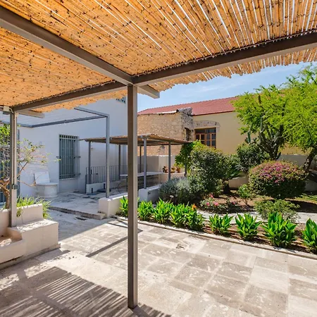 Grand 1930s Mansion In Chania Old Town With Garden * La Canea