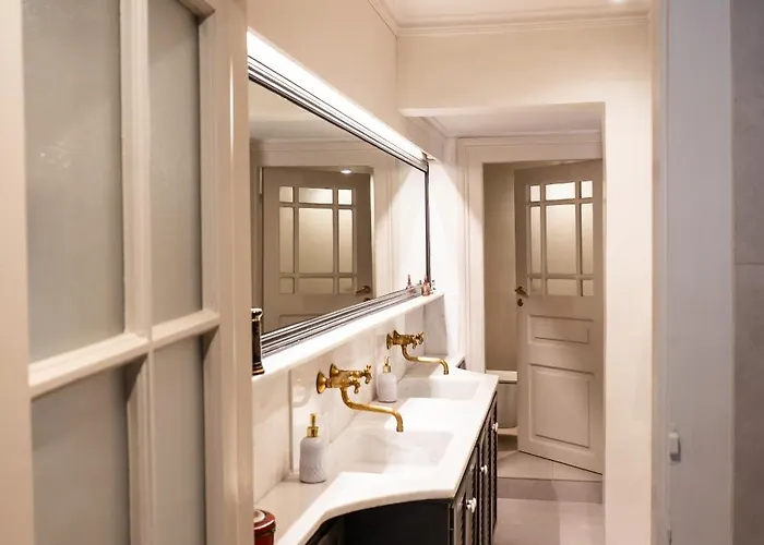 Grand 1930S Mansion In Chania Old Town With Garden * Chania (Crete)